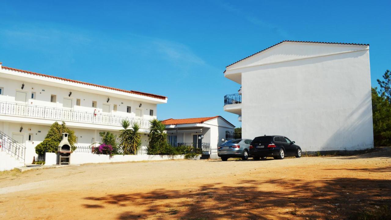 Lazaridis Luxury Studios & Apartments Nea Roda Exterior foto
